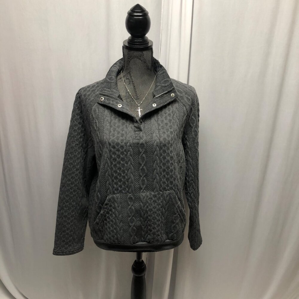 Gray Cable Knit Pullover Sweatshirt Women Size Medium Kangaroo Pocket Snaps NEW